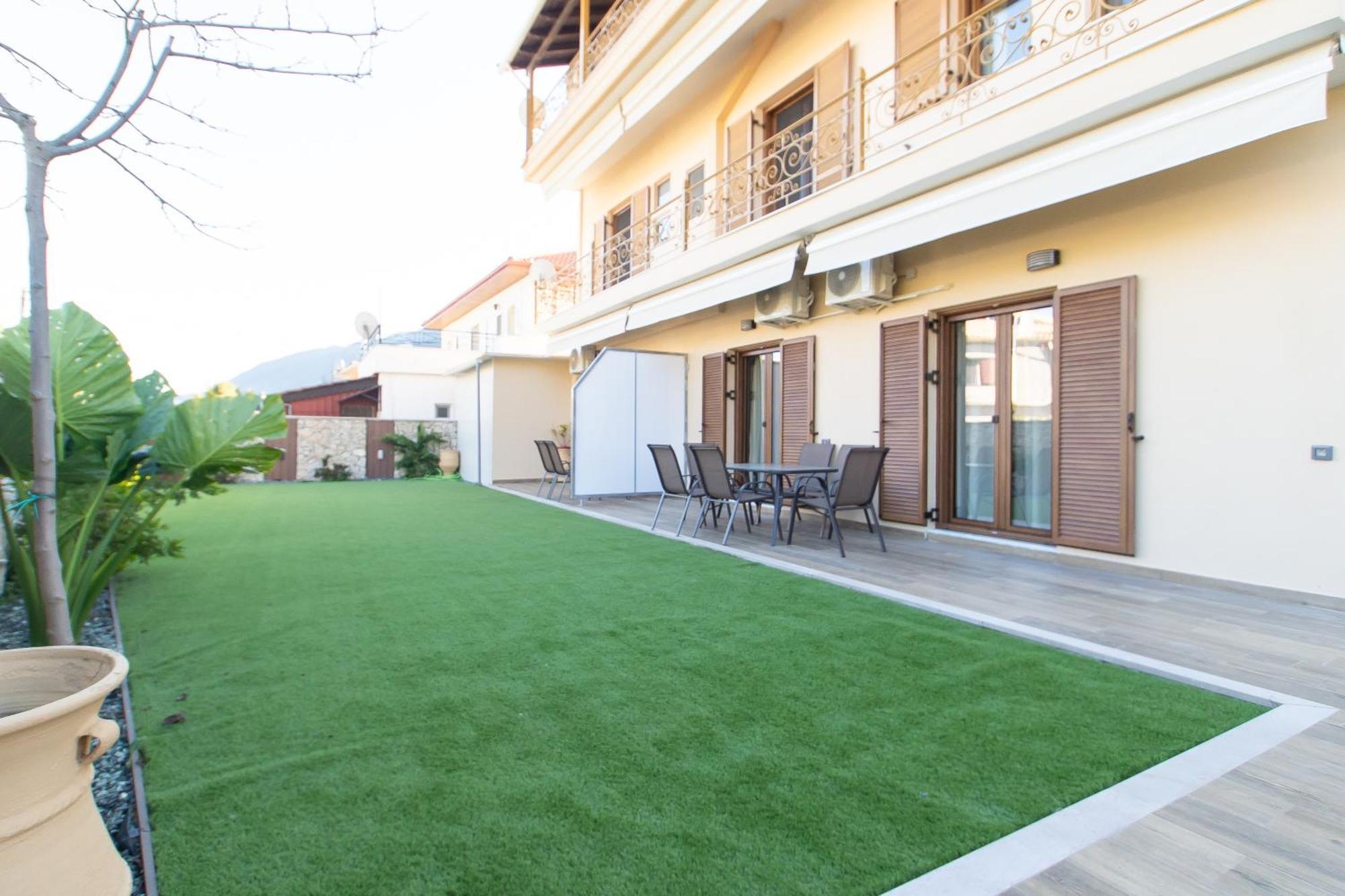Elegance Suites Plataria Esterno foto
