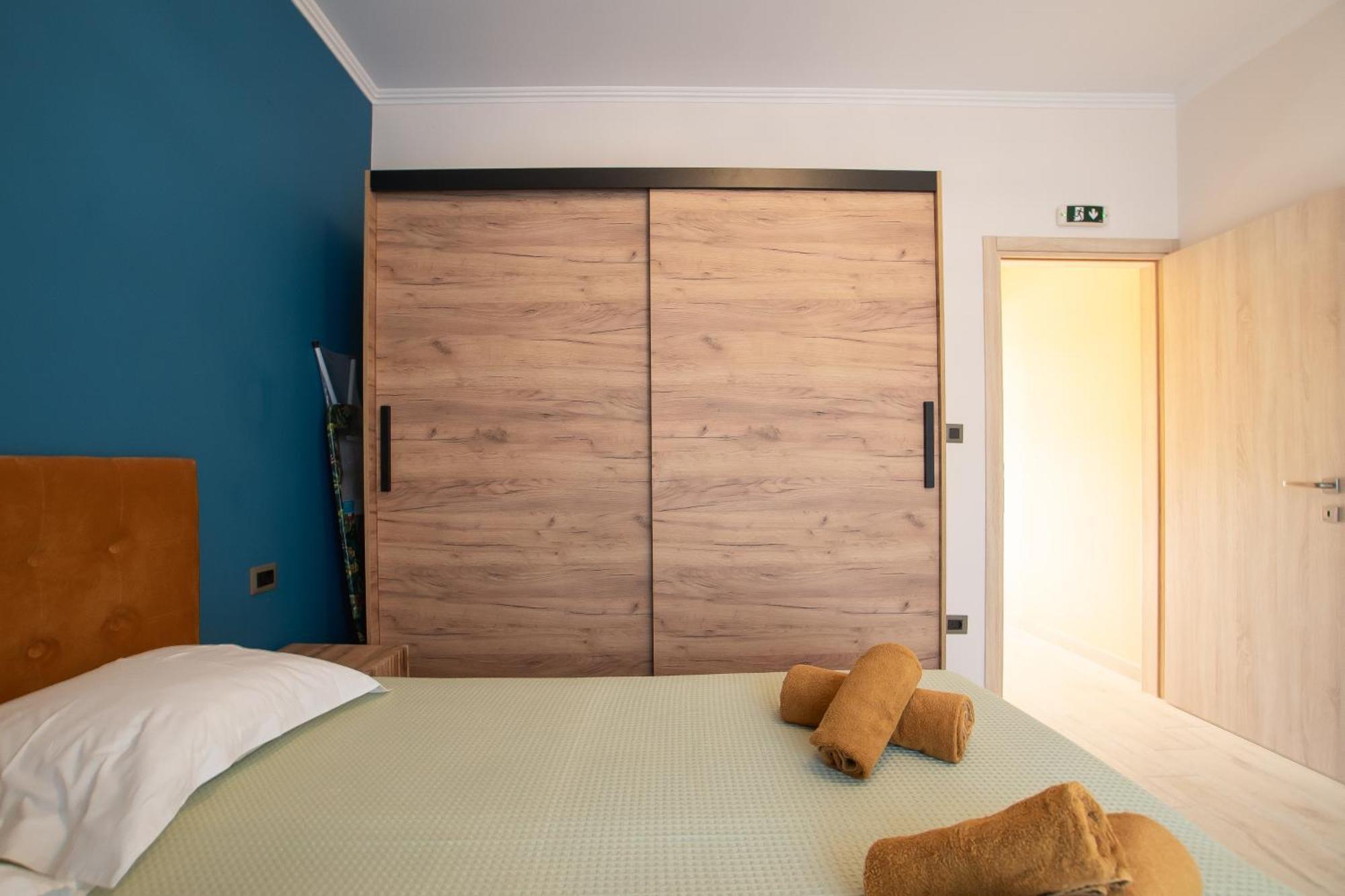 Elegance Suites Plataria Esterno foto