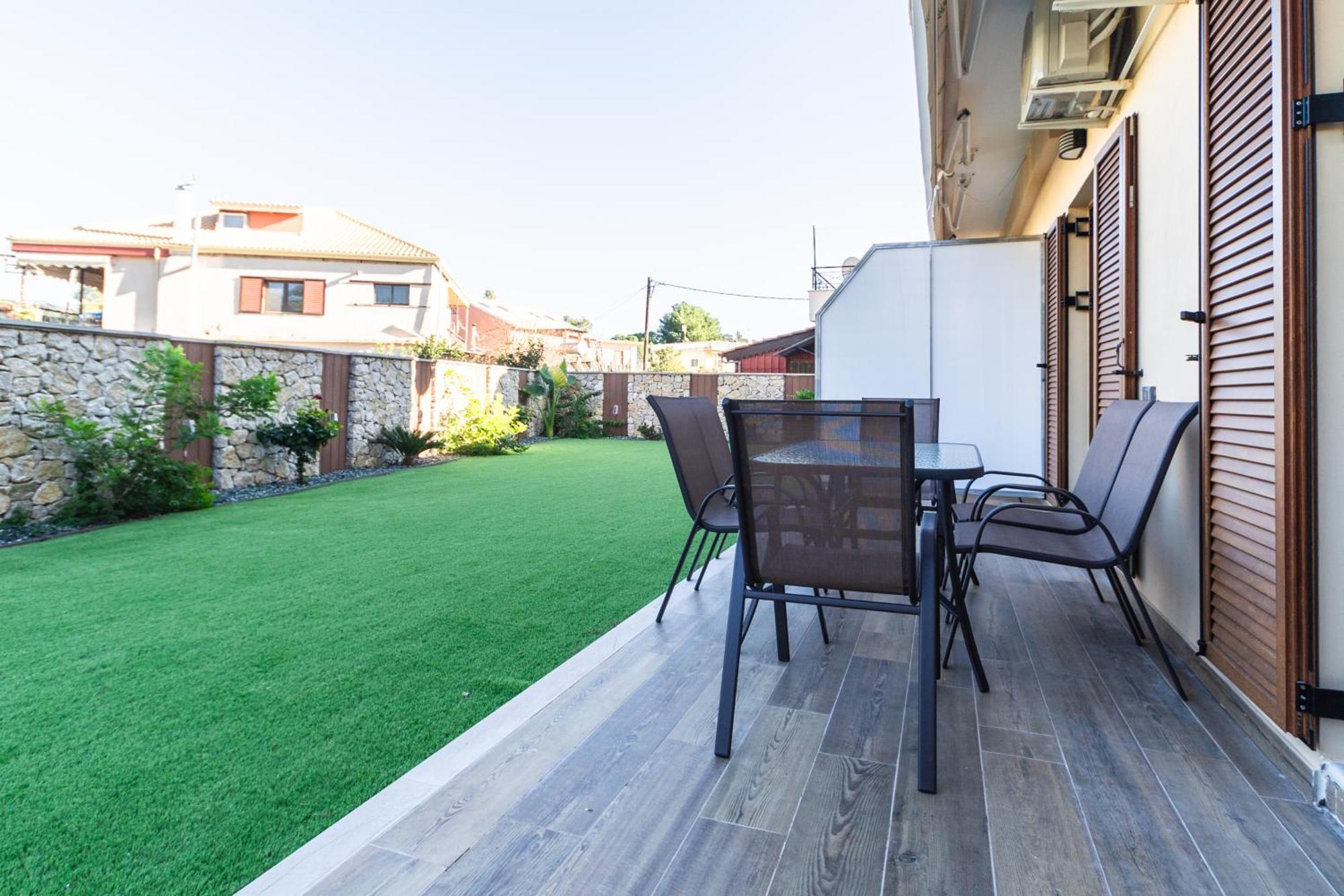 Elegance Suites Plataria Esterno foto