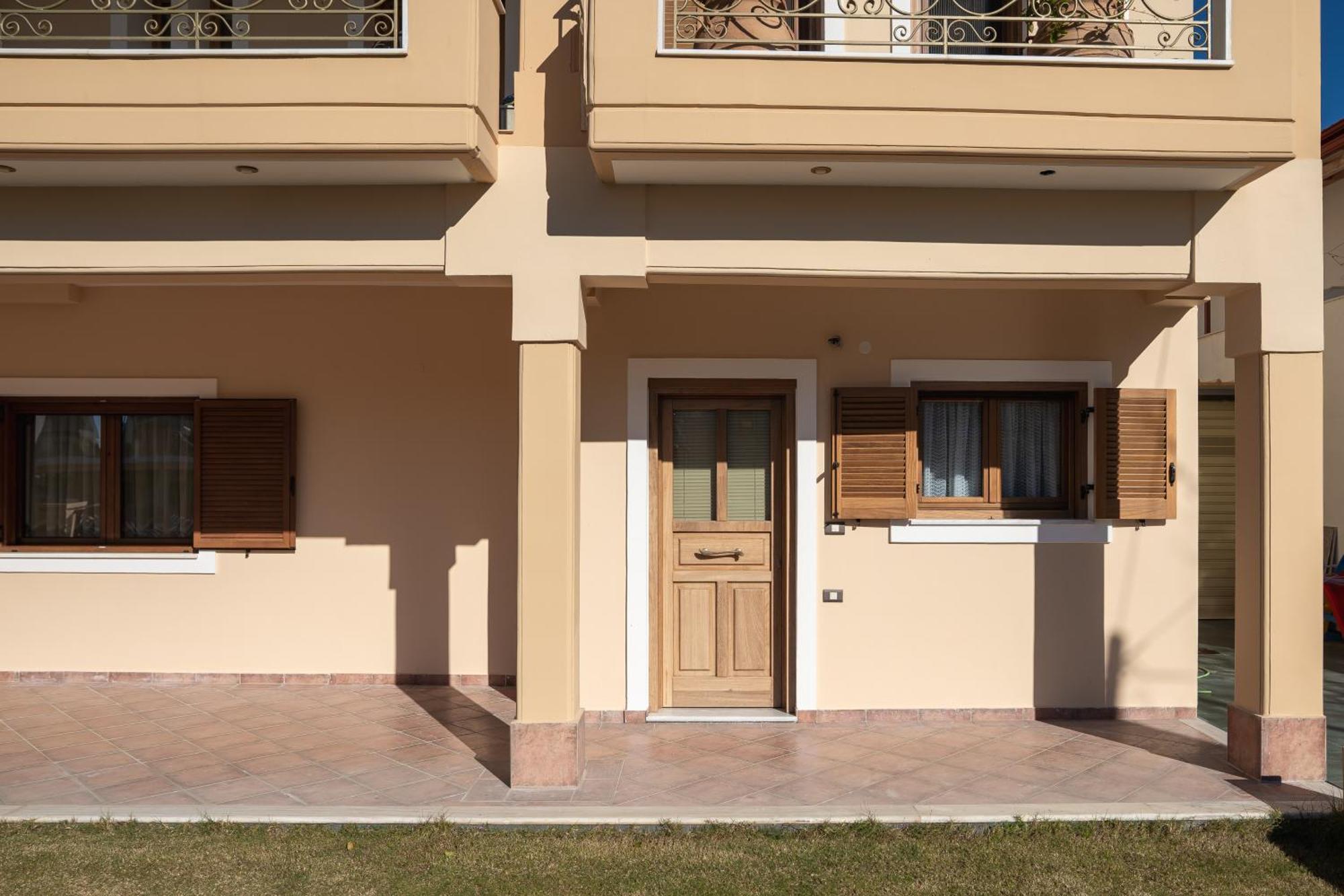 Elegance Suites Plataria Esterno foto
