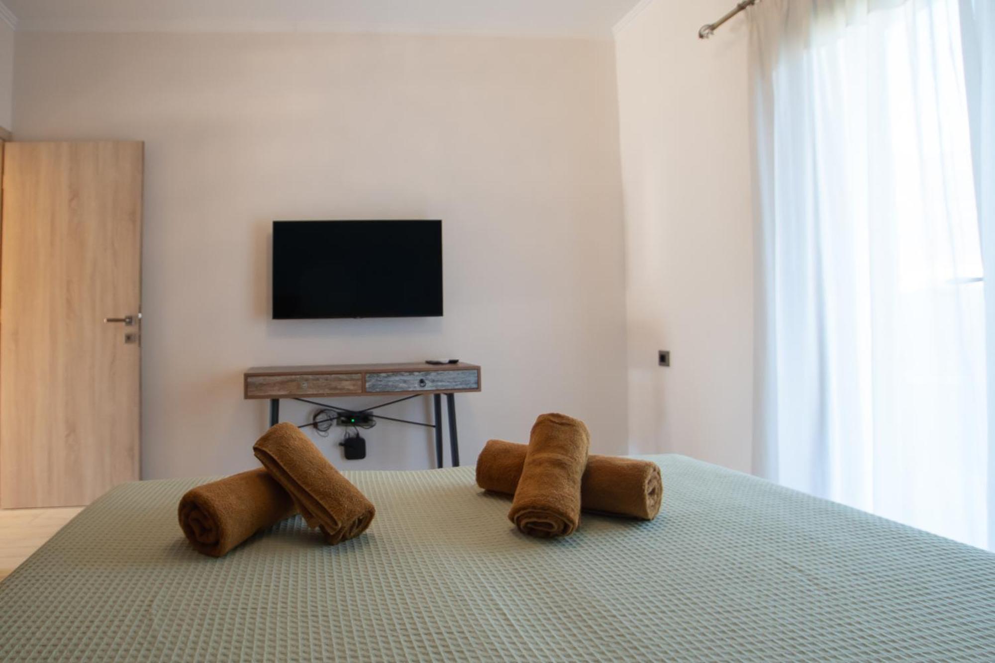 Elegance Suites Plataria Esterno foto