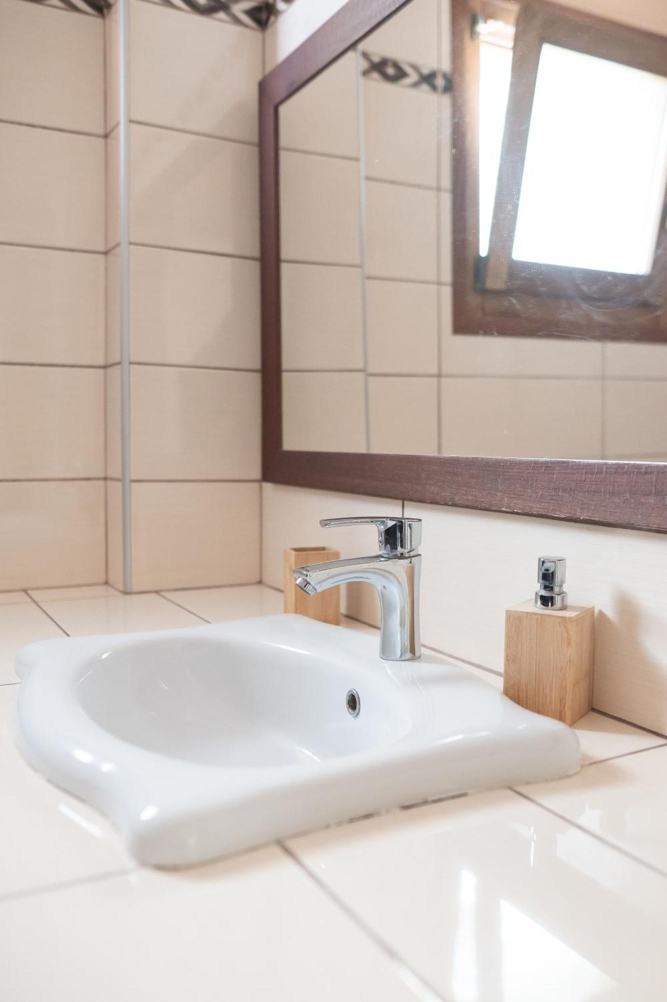 Elegance Suites Plataria Esterno foto